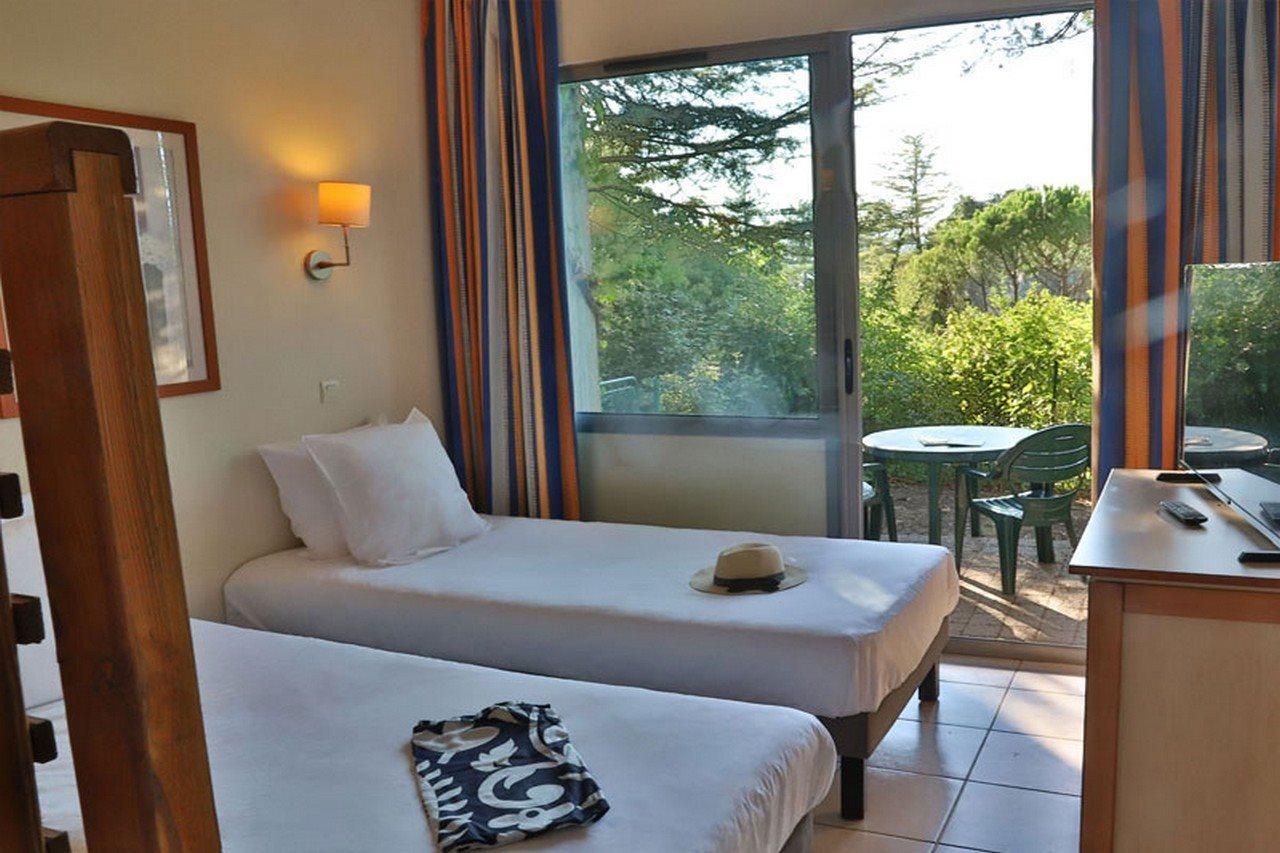 Sowell Hotels Ardeche Grospierres Exterior photo